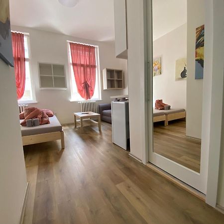 Garsoniera Ostrava City Centr, Na Hradbach 118 Экстерьер фото