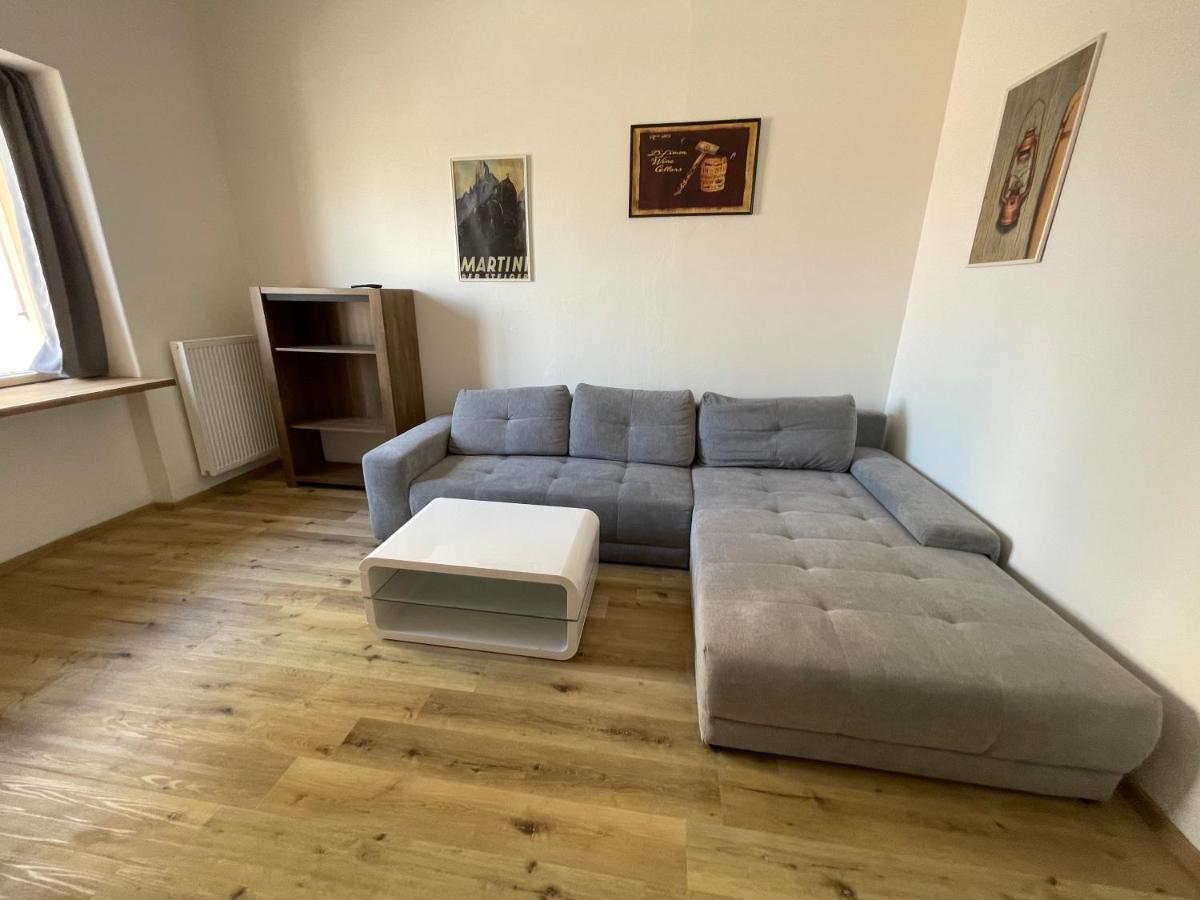Garsoniera Ostrava City Centr, Na Hradbach 118 Экстерьер фото