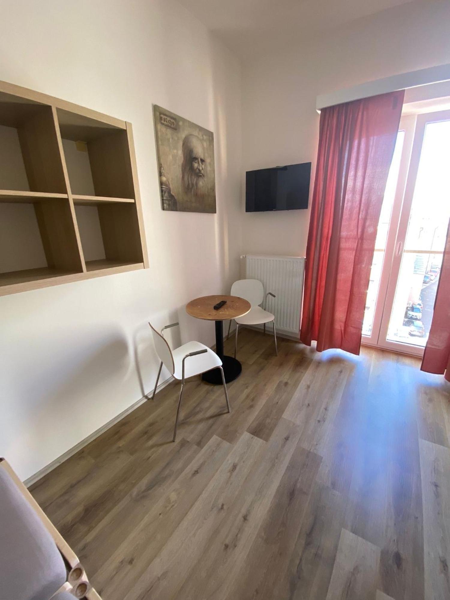 Garsoniera Ostrava City Centr, Na Hradbach 118 Экстерьер фото